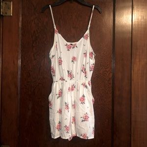 H&M romper with pockets!